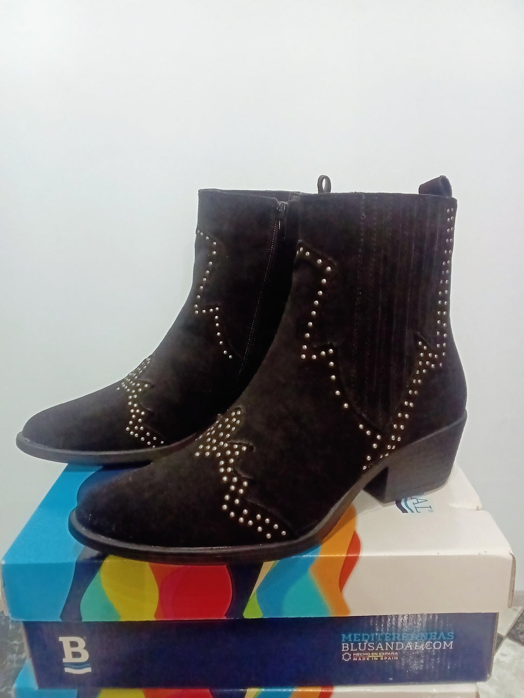 Botines - Estilo Campero - Negras