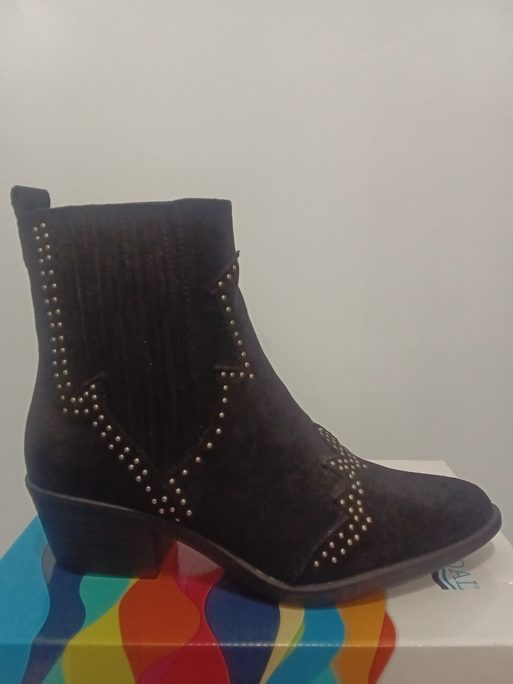 Botines - Estilo Campero - Negras
