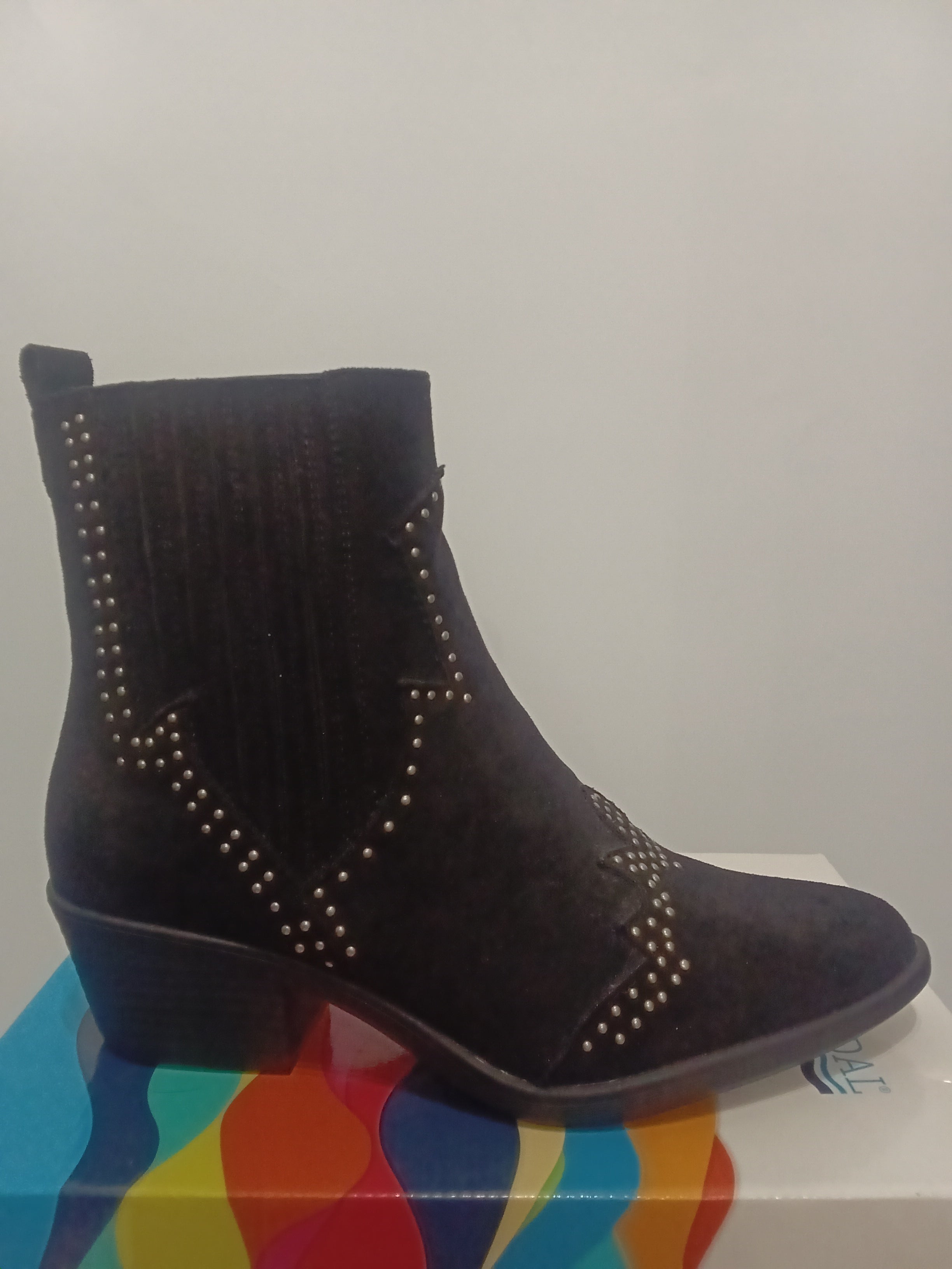 Botines - Estilo Campero - Negras