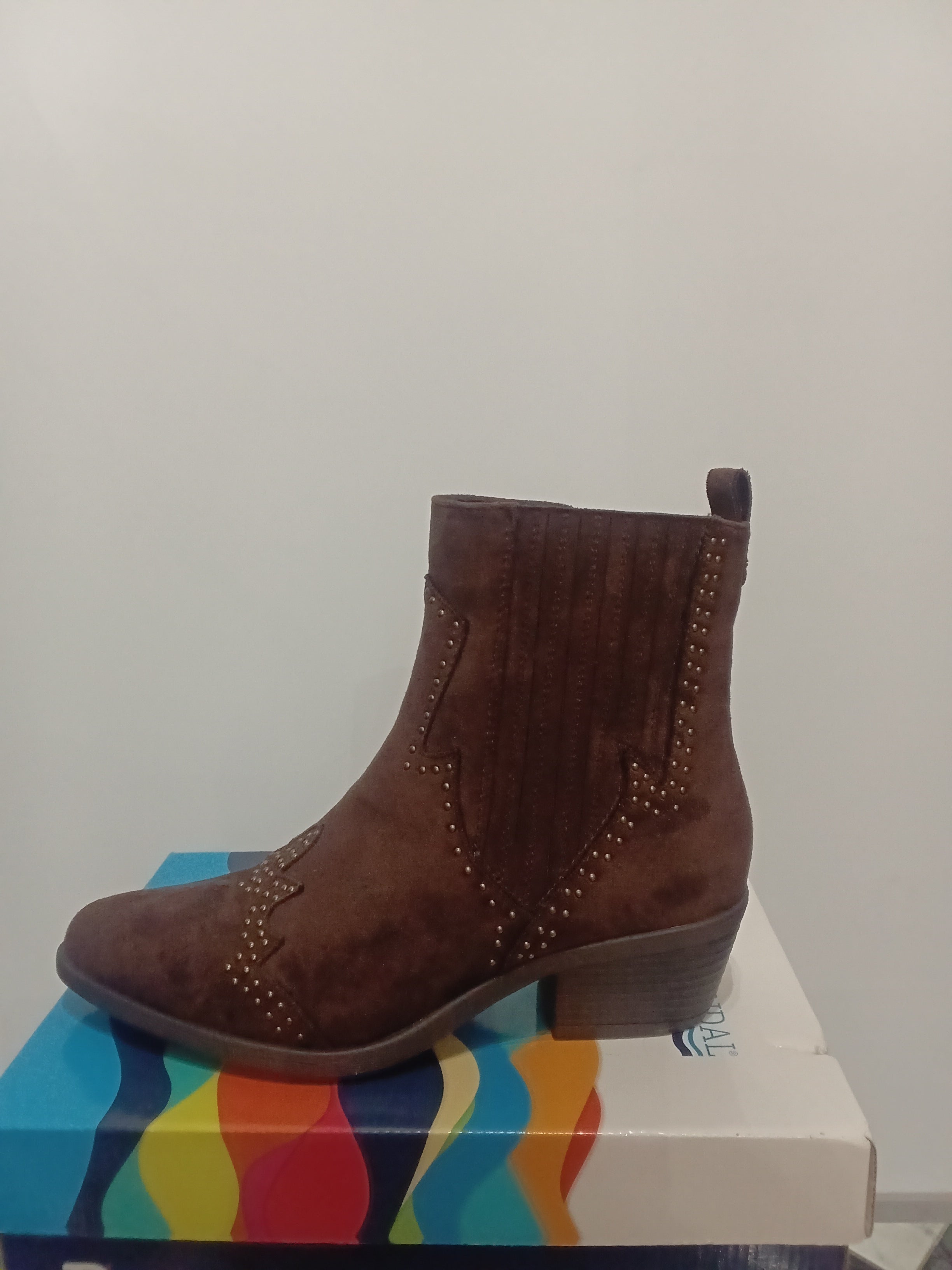 Botines - Estilo Campero - Marrones